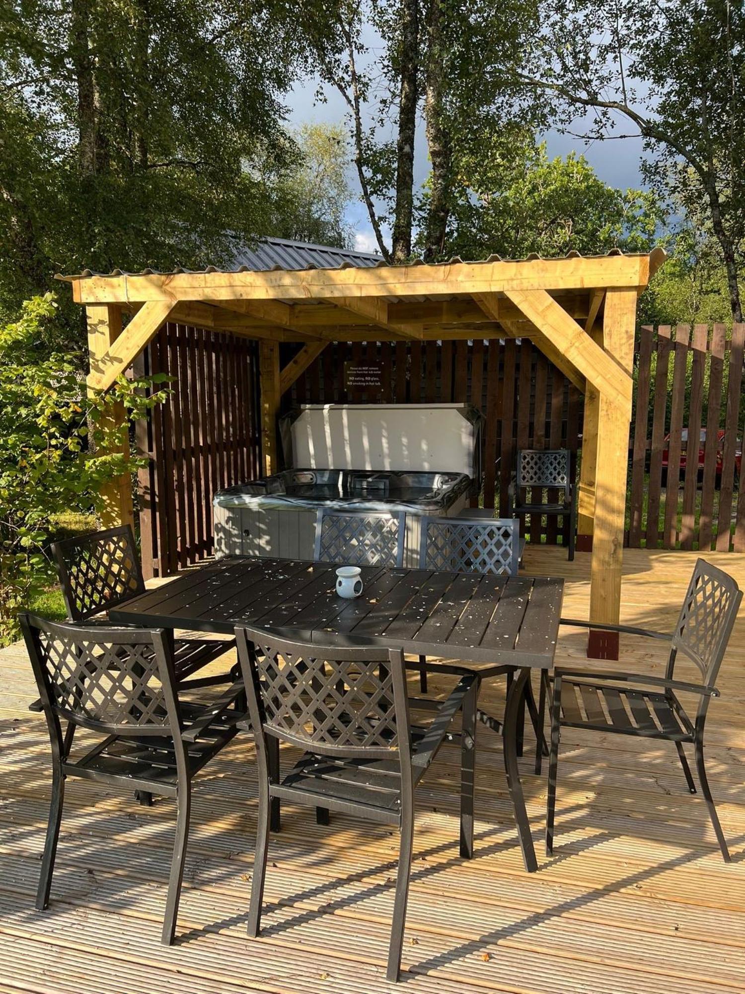 Loch Aweside Forest Cabins Dalavich Rum bild