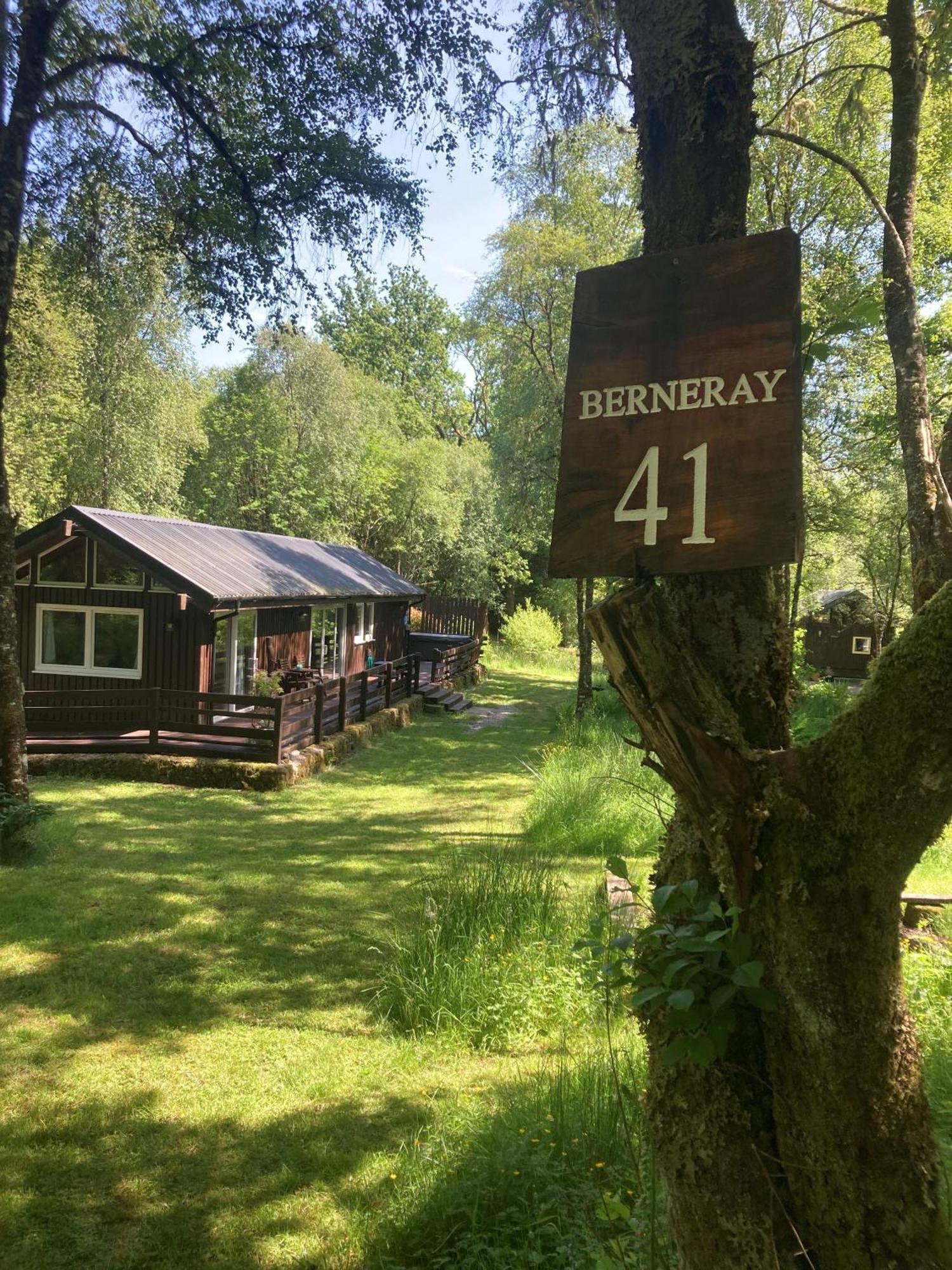 Loch Aweside Forest Cabins Dalavich Rum bild
