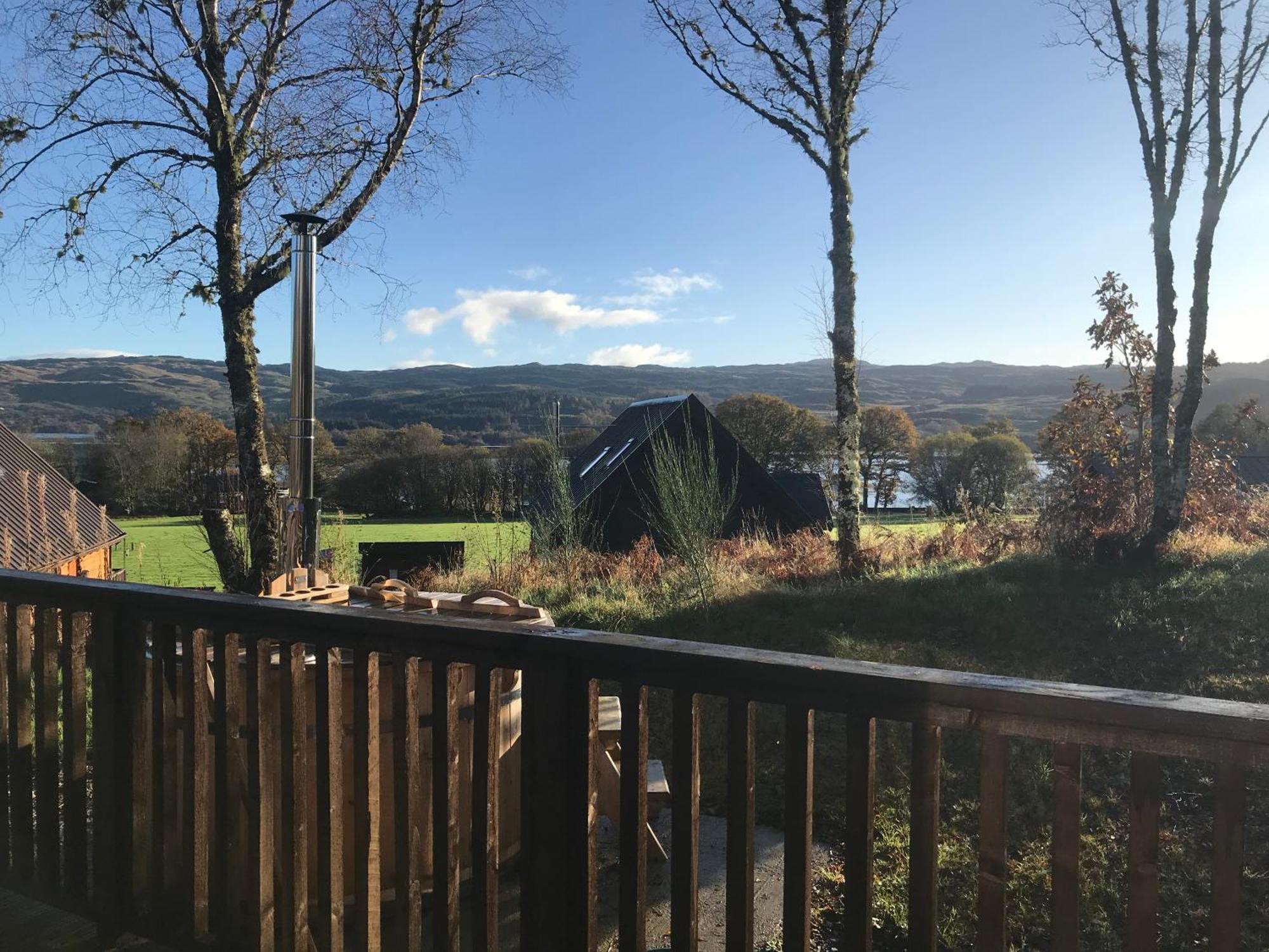 Loch Aweside Forest Cabins Dalavich Rum bild