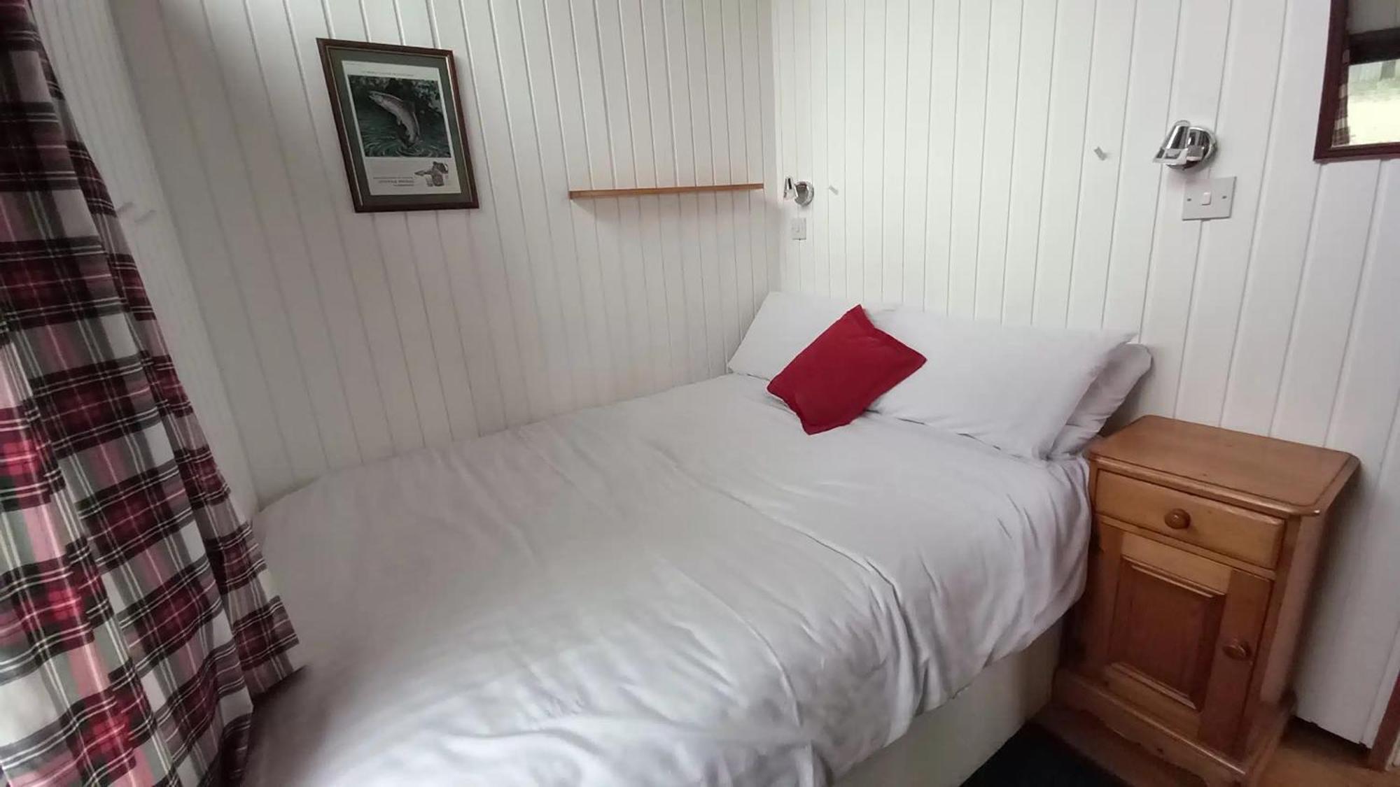 Loch Aweside Forest Cabins Dalavich Rum bild