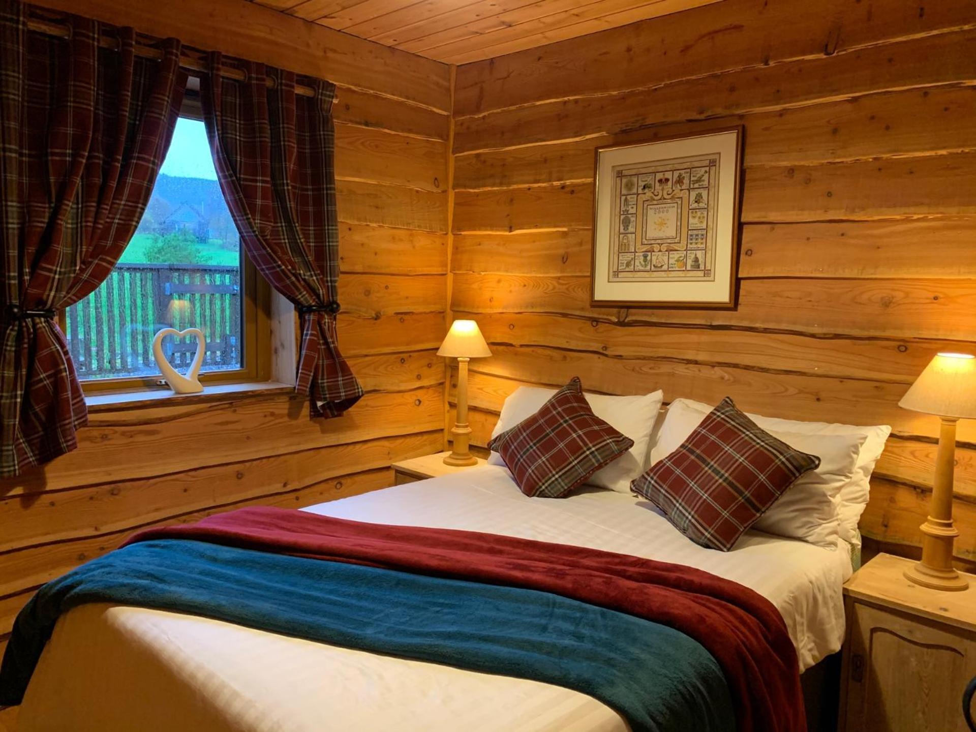 Loch Aweside Forest Cabins Dalavich Rum bild